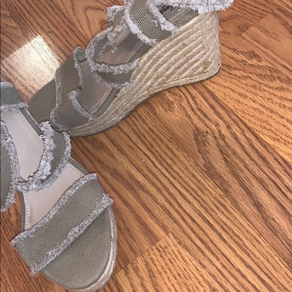 Wedges - Picture 2 of 2
